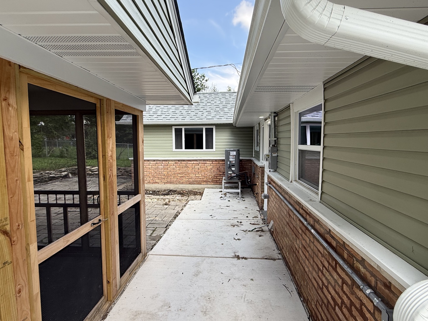 261 Miami Street Property Photo 5