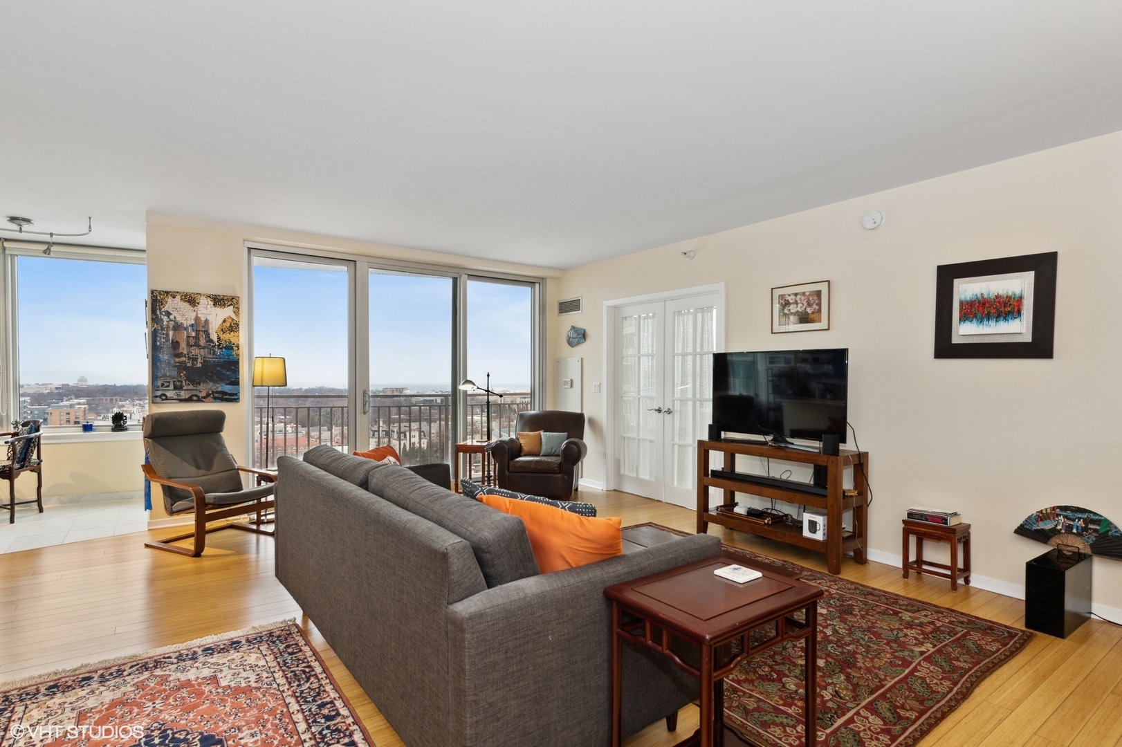 807 Davis Street 1806 Property Photo 6