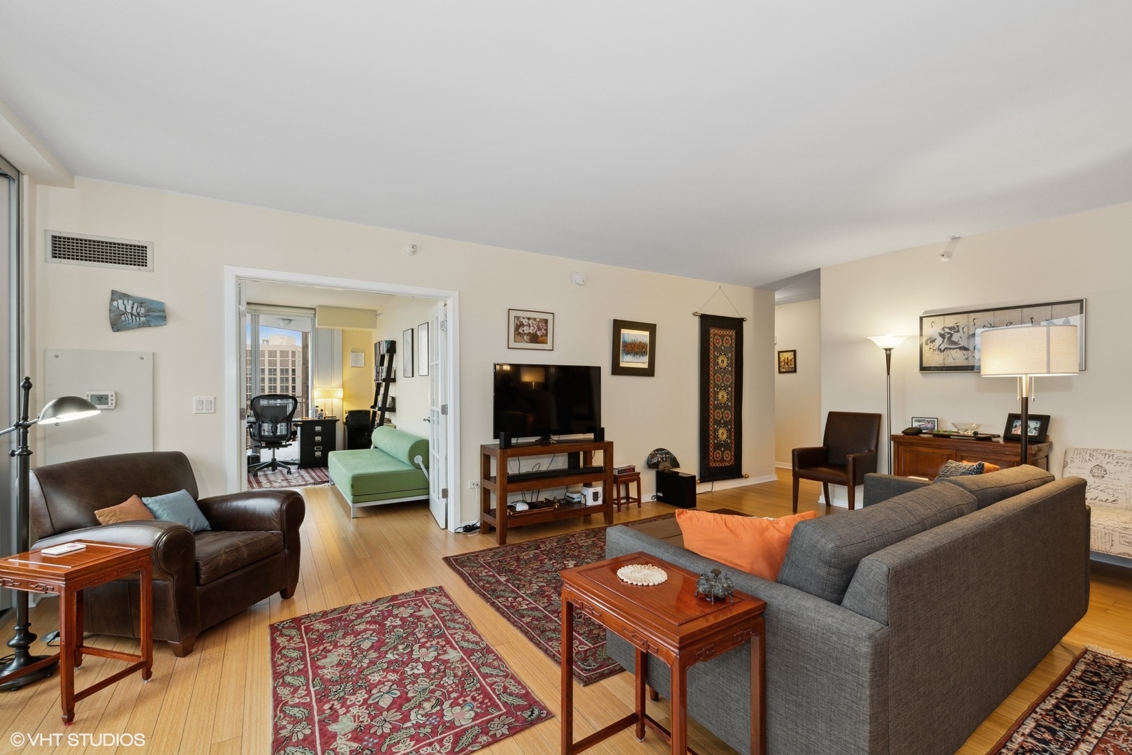 807 Davis Street 1806 Property Photo 8
