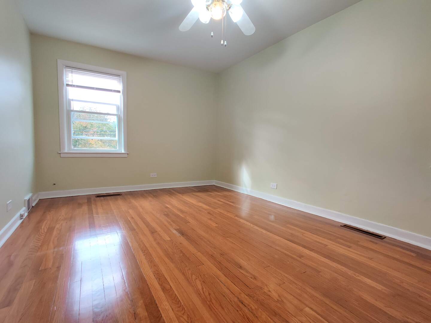 724 Florence Avenue 2 Property Photo 8