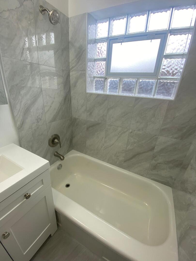 724 Florence Avenue 2 Property Photo 12