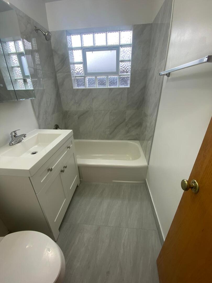 724 Florence Avenue 2 Property Photo 13