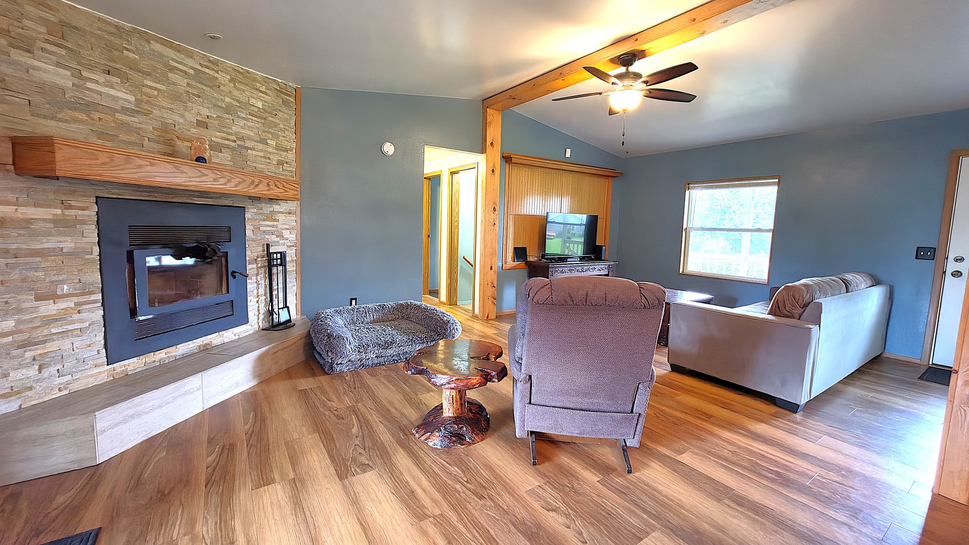 1941 W 53rd Street Property Photo 5