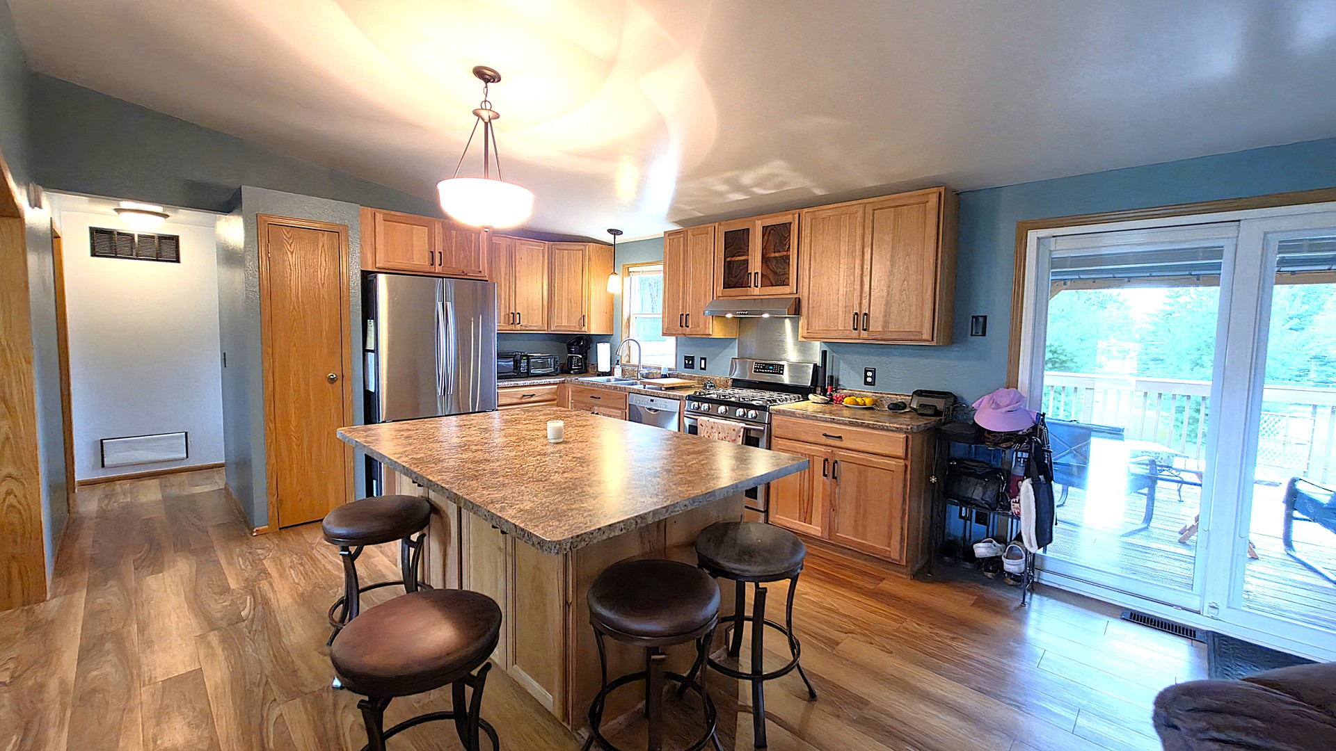 1941 W 53rd Street Property Photo 6