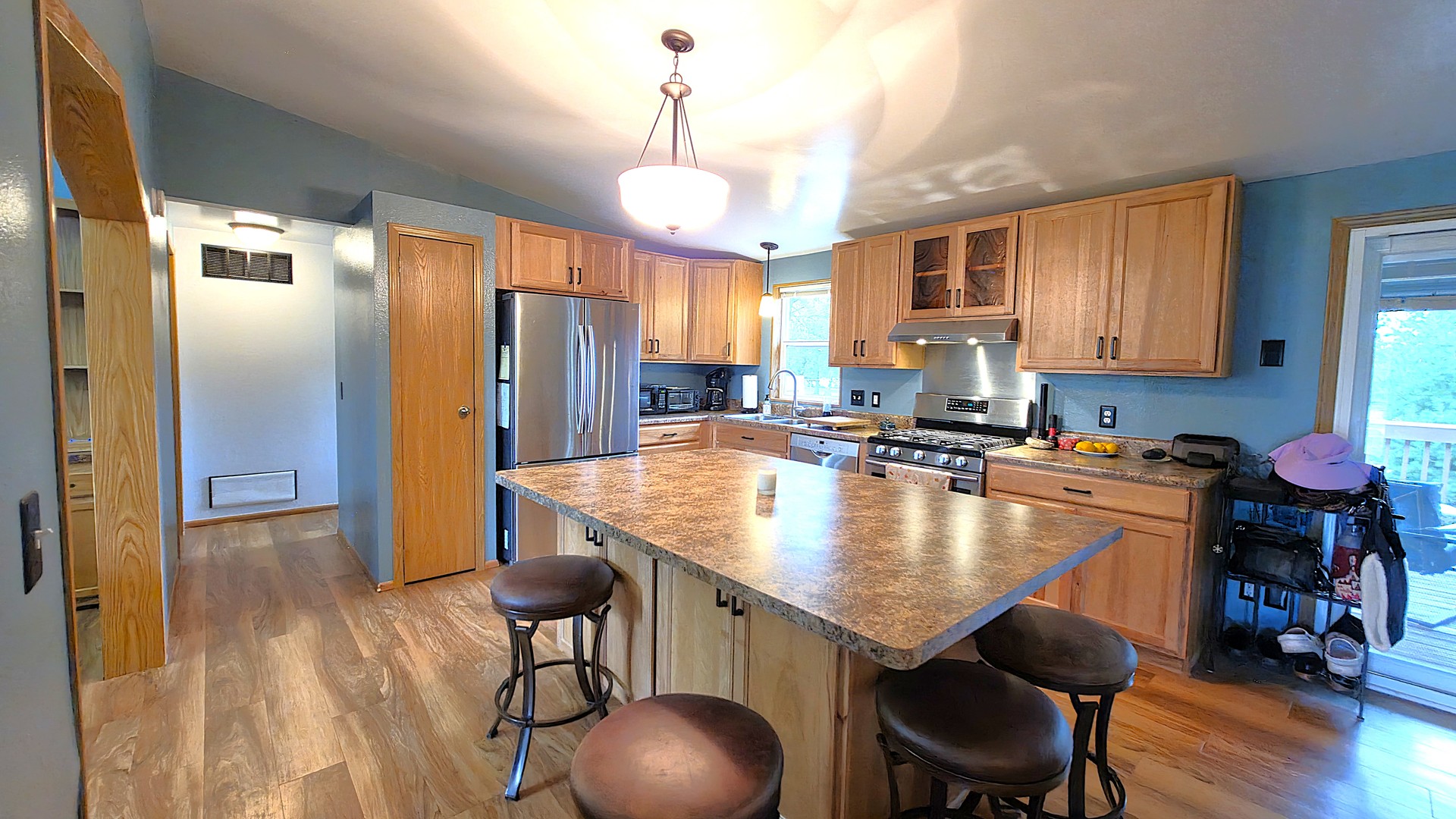 1941 W 53rd Street Property Photo 7