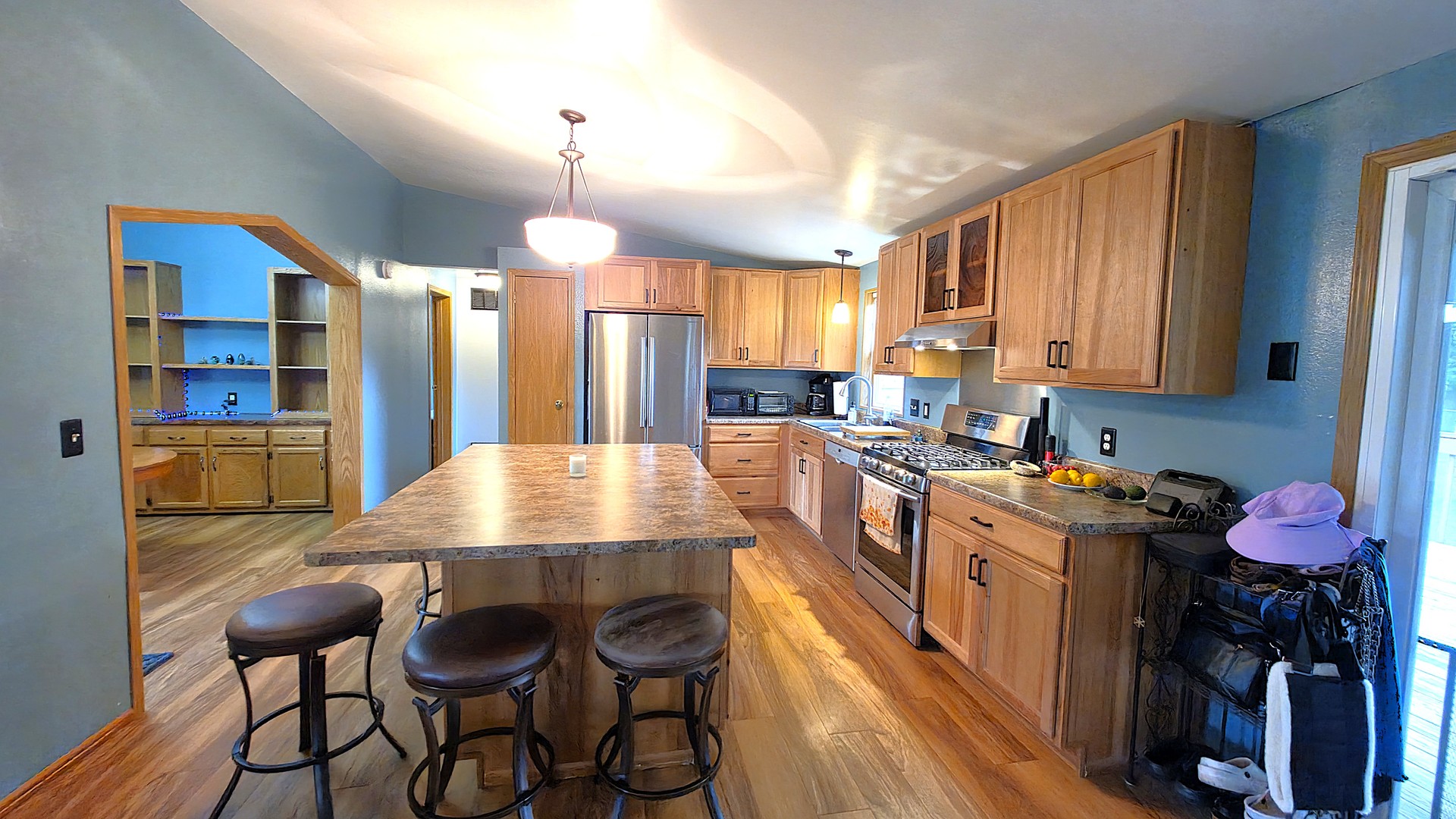 1941 W 53rd Street Property Photo 8