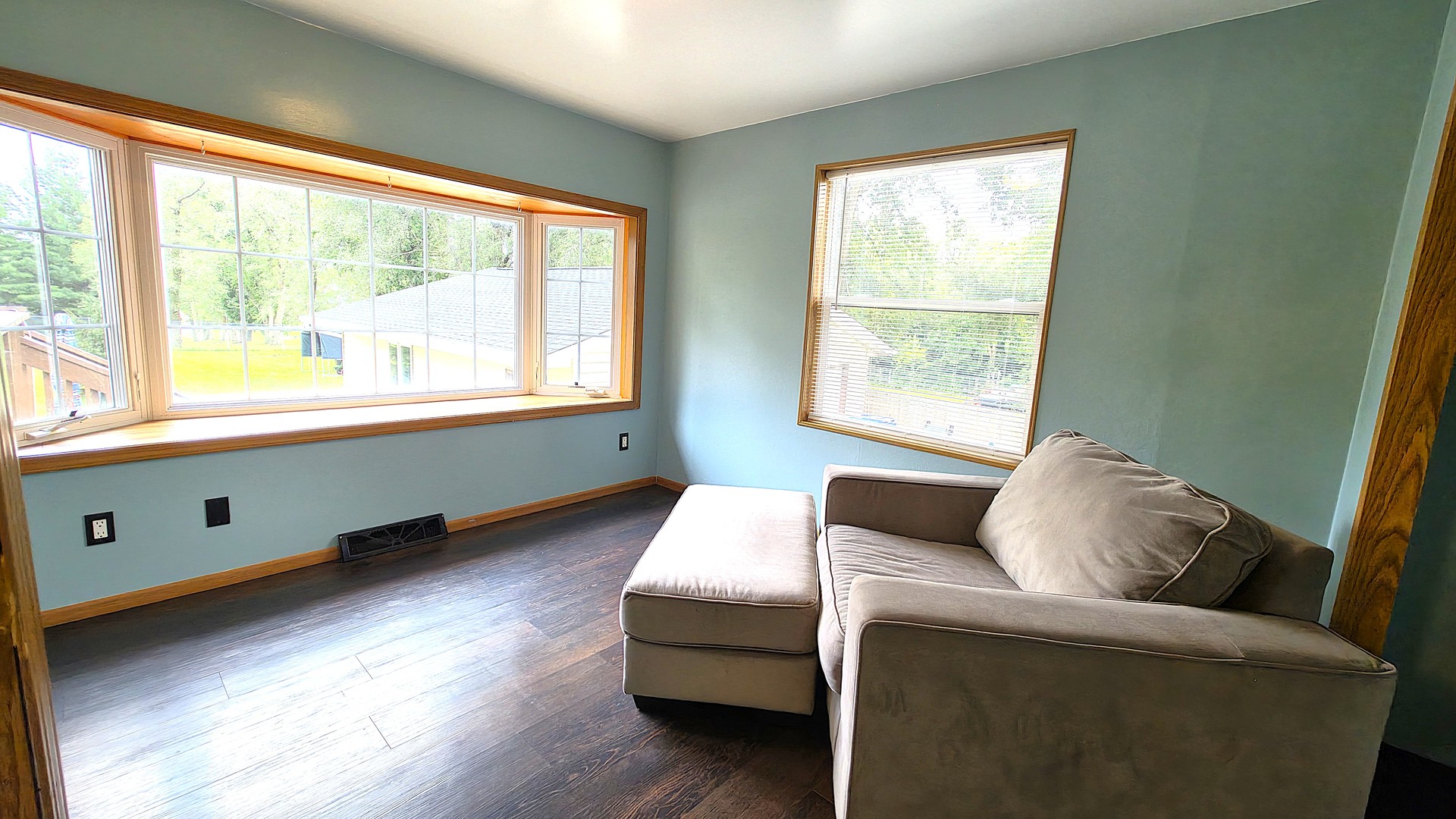 1941 W 53rd Street Property Photo 21