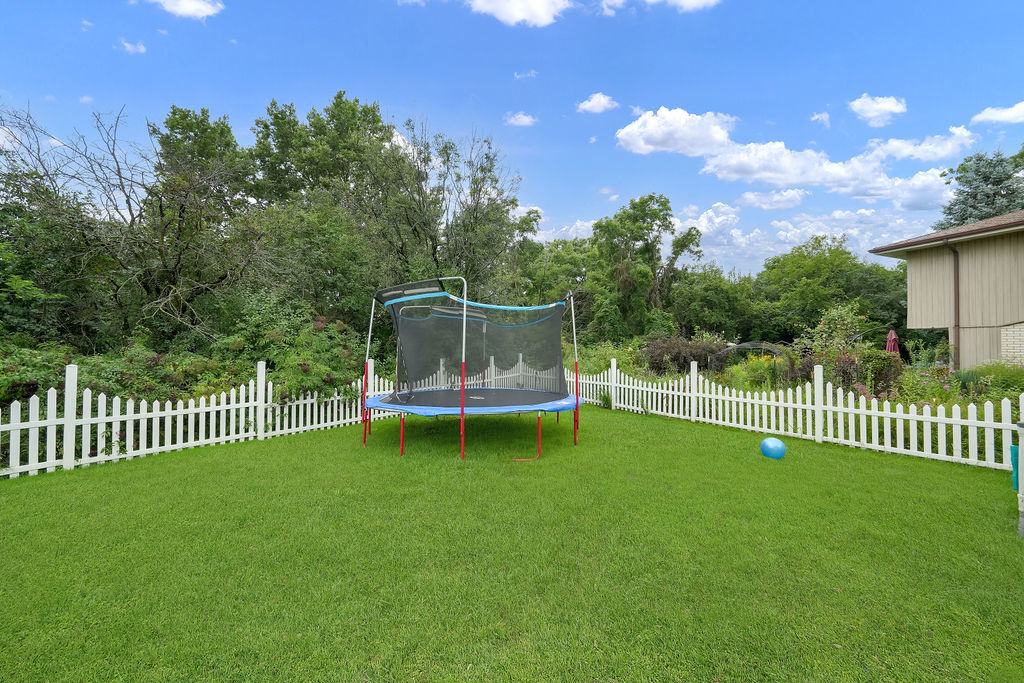1441 Holland Place Property Photo 7