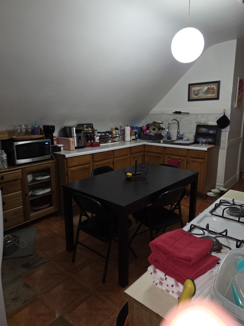 1809 N Lawndale Avenue Property Photo 15