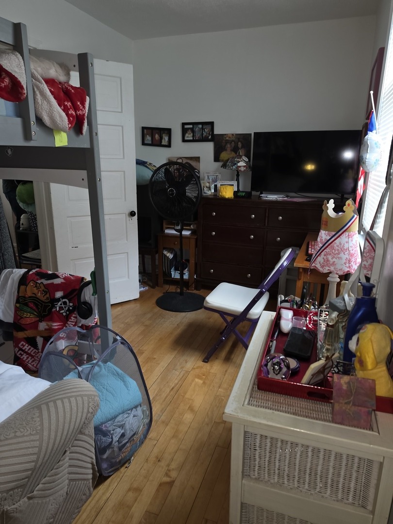 1809 N Lawndale Avenue Property Photo 16