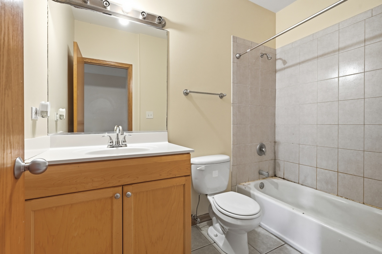 1469 E 69th Street 2 Property Photo 13