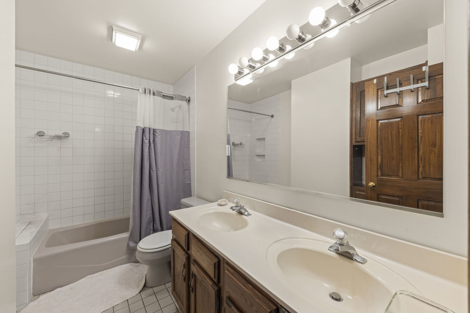 730 Cambridge Place Property Photo 19
