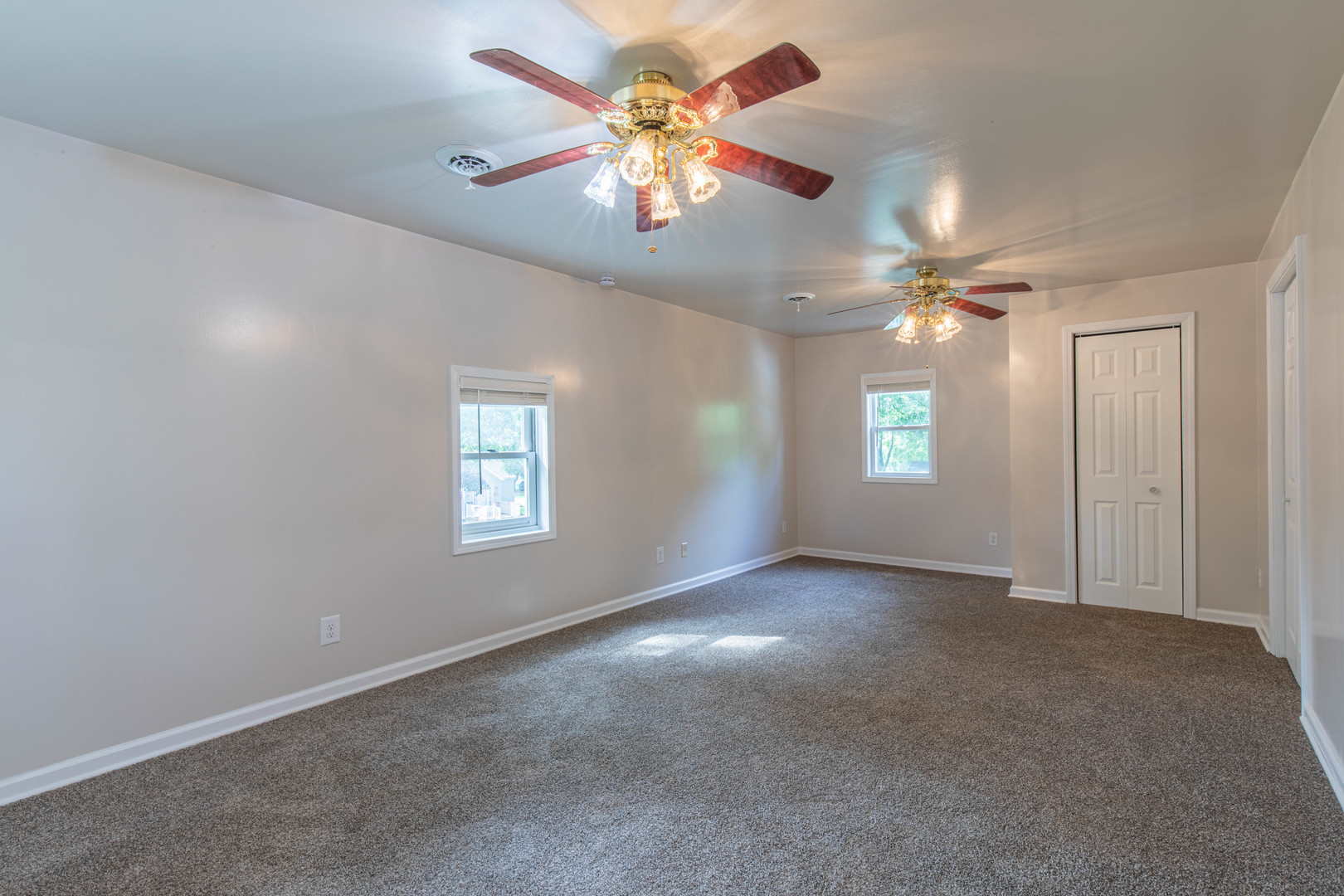 510 N High Street Property Photo 15