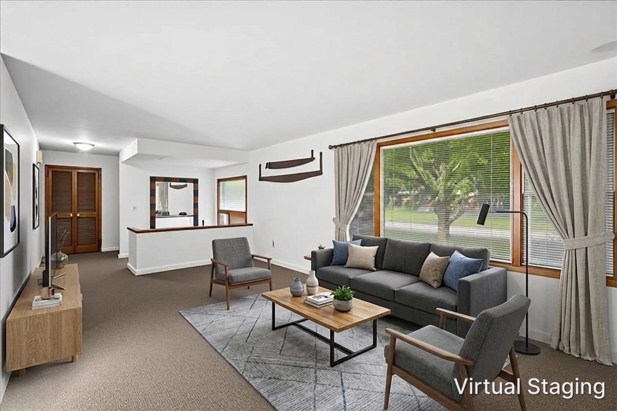 921 Wilmot Road Property Photo 2