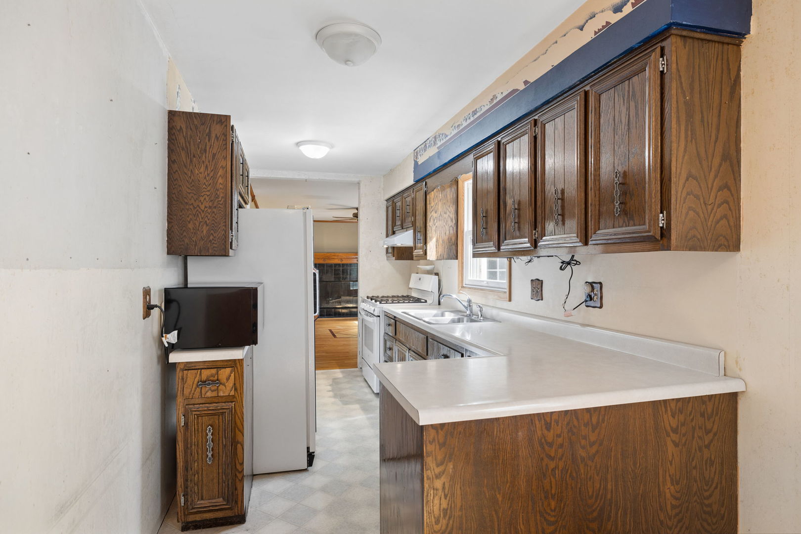 208 S Anderson Road Property Photo 6