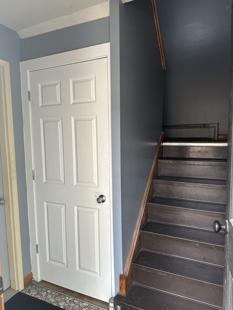 7645 S Roberts Road Property Photo 9