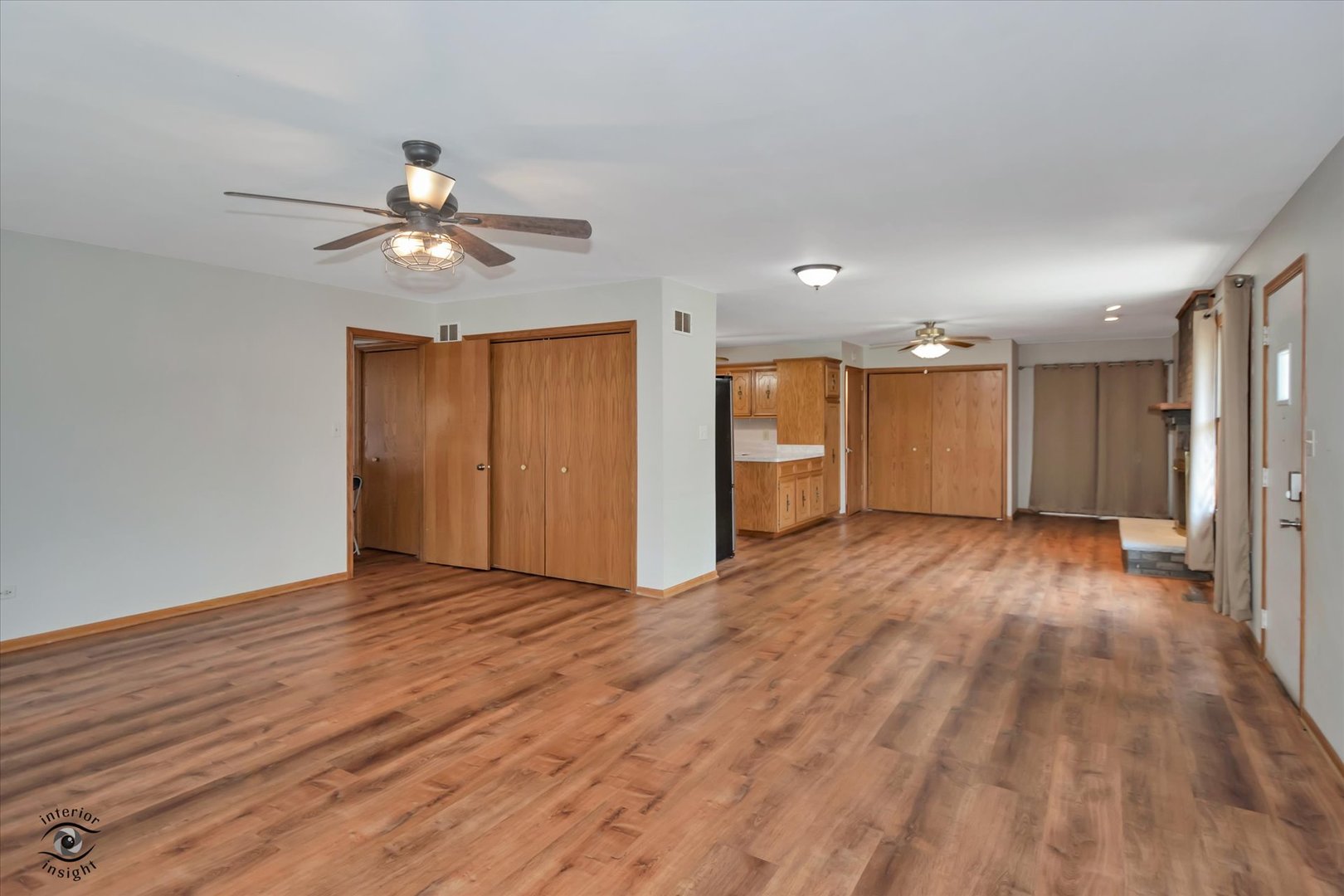8001 S Lockwood Avenue Property Photo 5