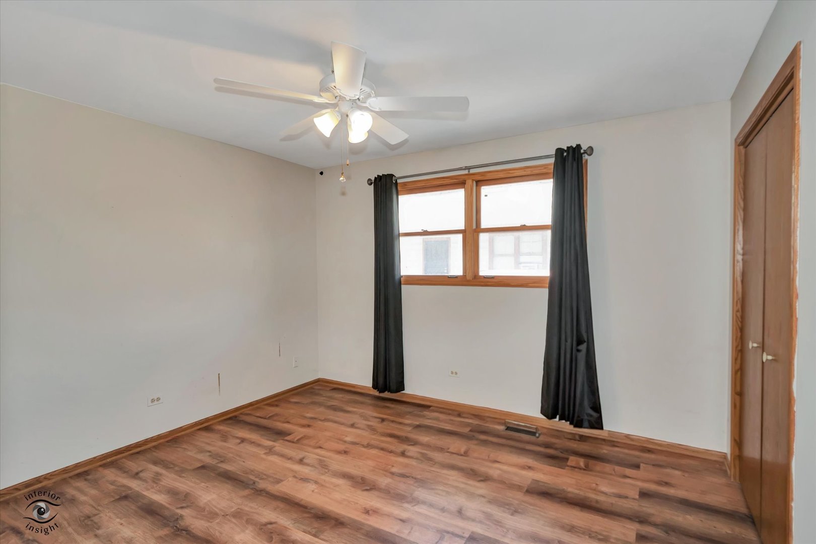 8001 S Lockwood Avenue Property Photo 15