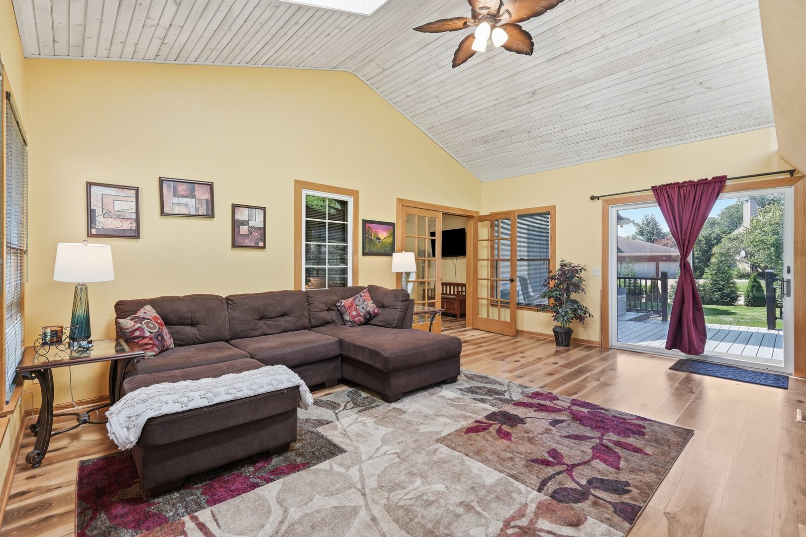 6116 Lakeshore Circle Property Photo 18
