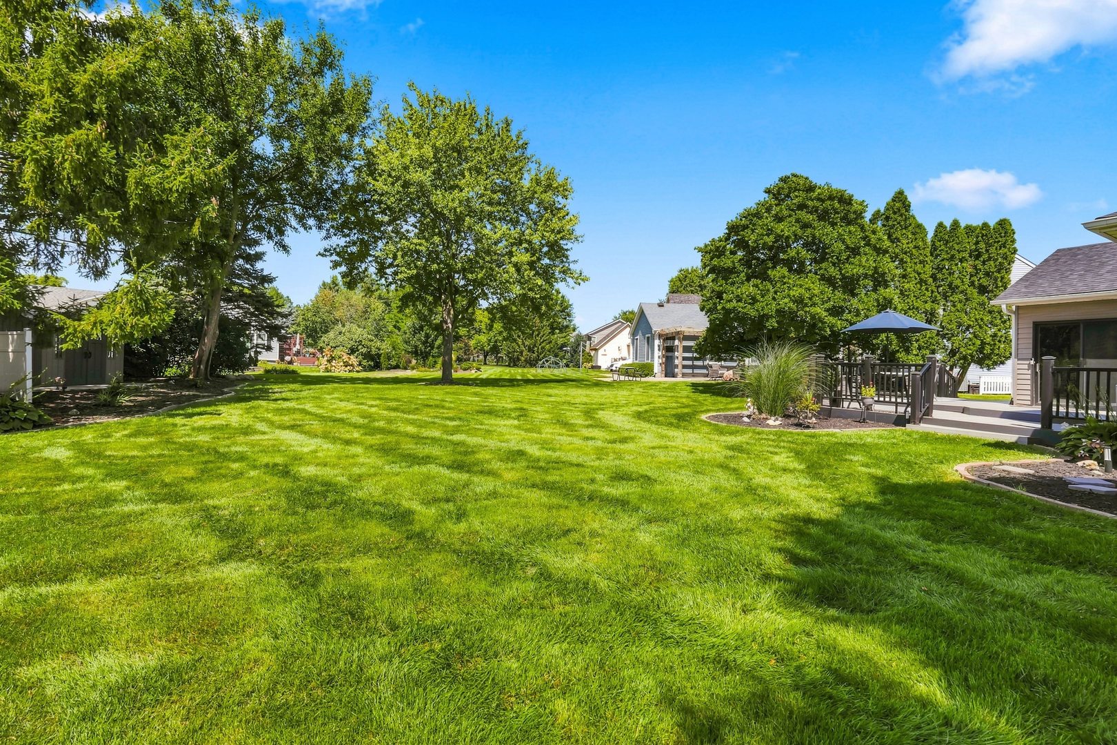 6116 Lakeshore Circle Property Photo 34