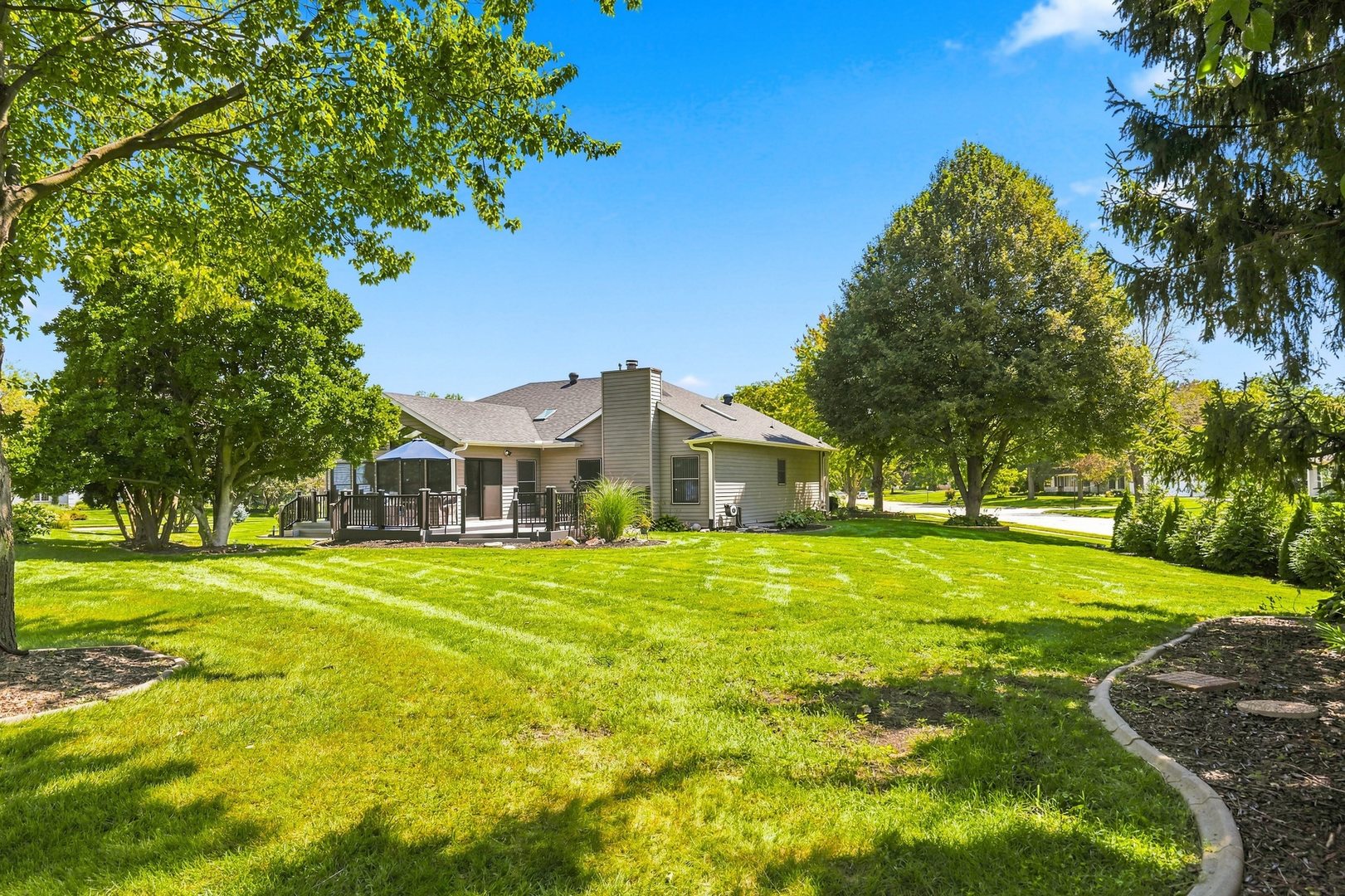 6116 Lakeshore Circle Property Photo 37