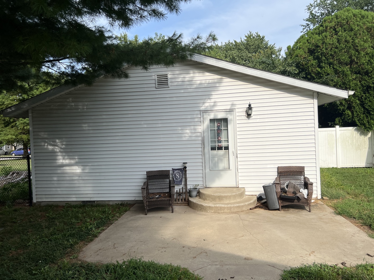 321 N Shelby Street Property Photo 10