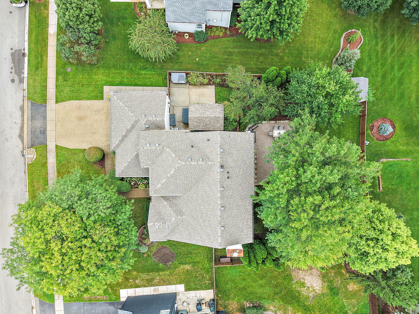 2221 Somerset Lane Property Photo 47