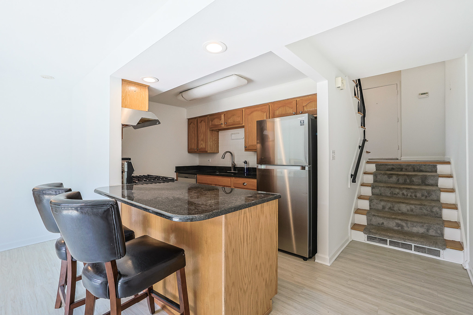 924 N Milwaukee Avenue D Property Photo 10