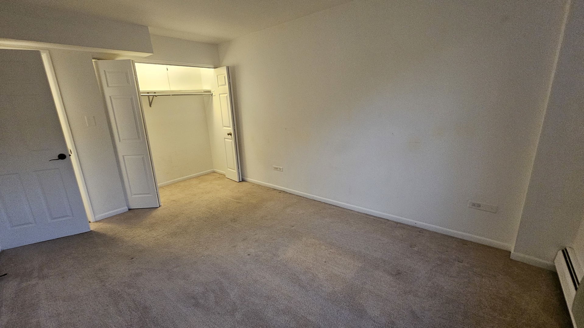 2250 N Lincoln Avenue 201 Property Photo 5
