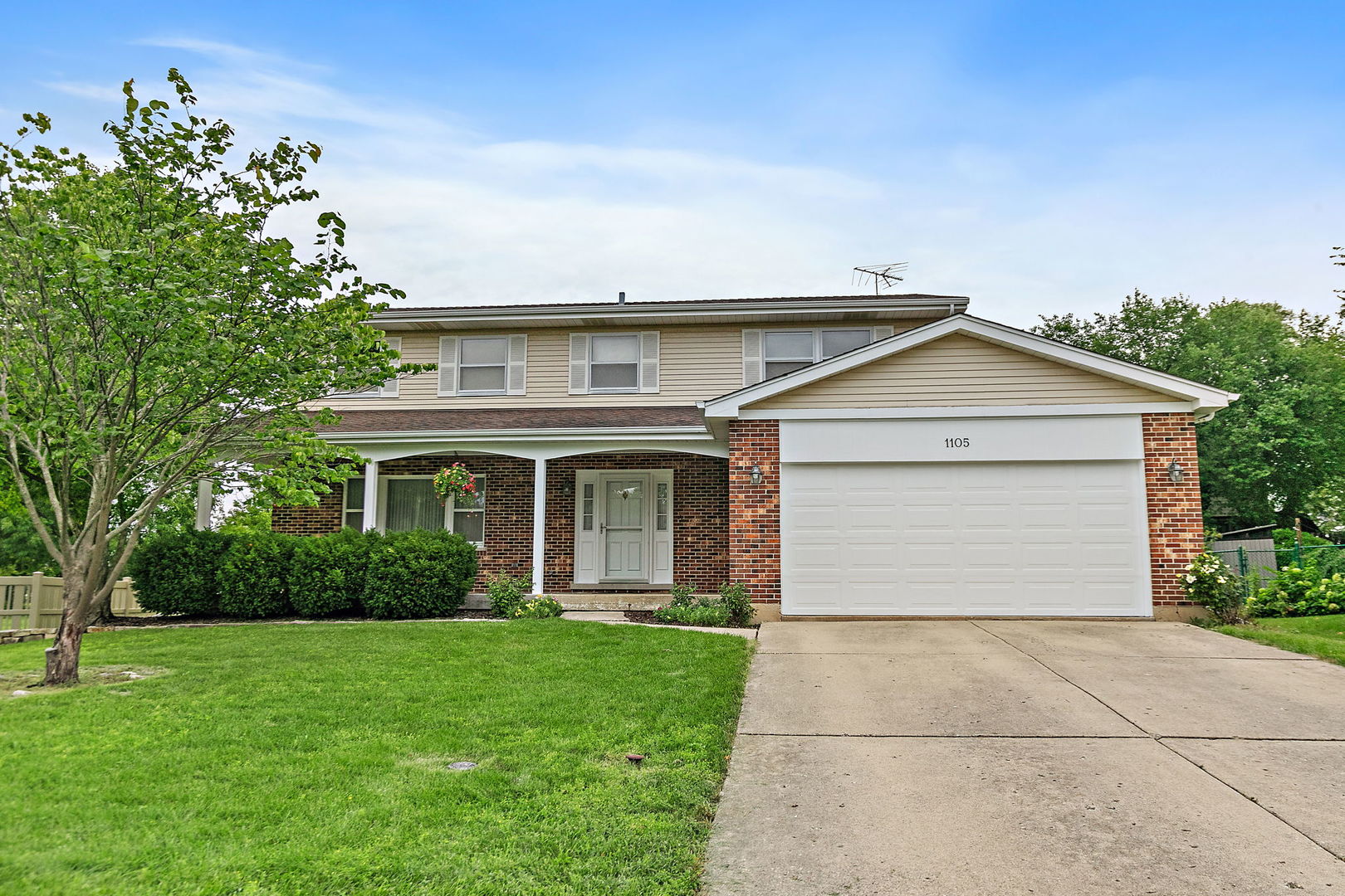 1105 Beach Comber Drive Property Photo 1