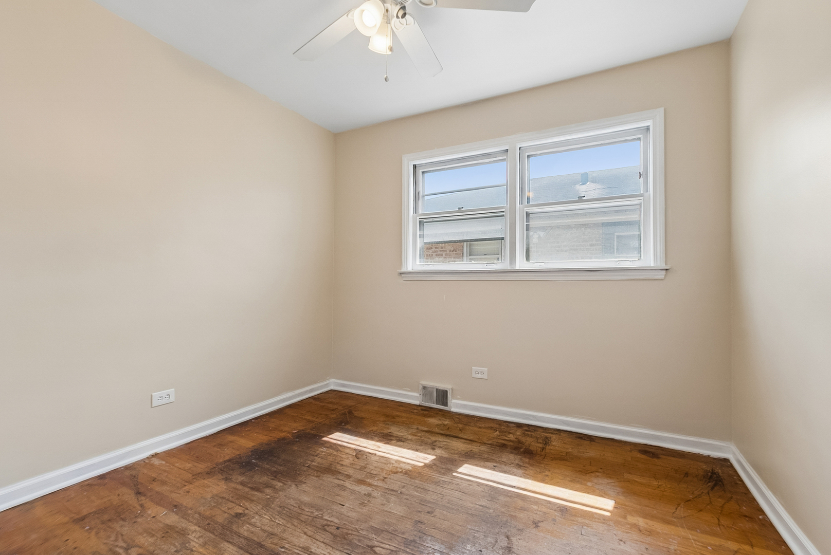 1029 Eastern Avenue Property Photo 6