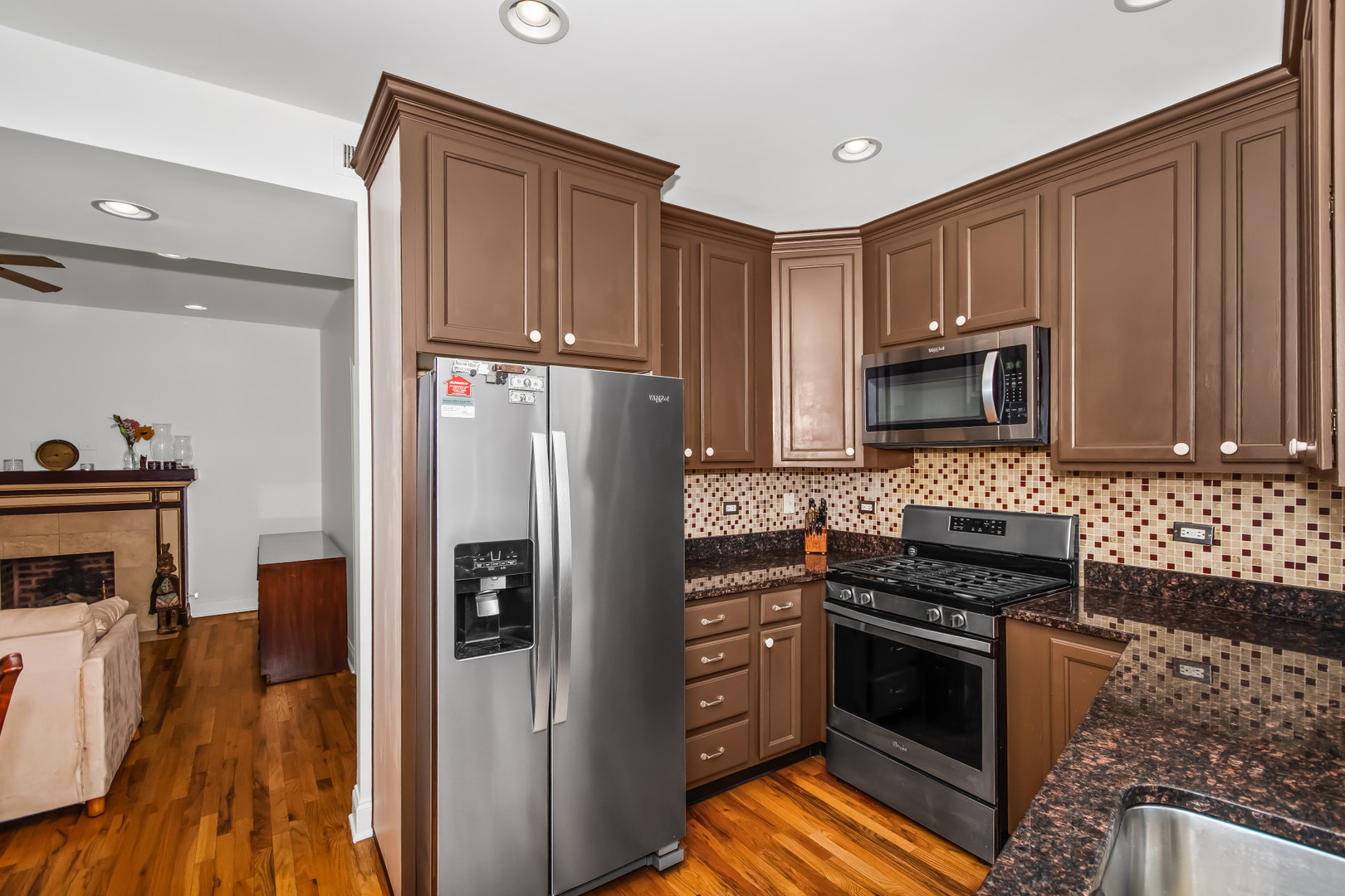 1629 W North Shore Drive 103 Property Photo 3
