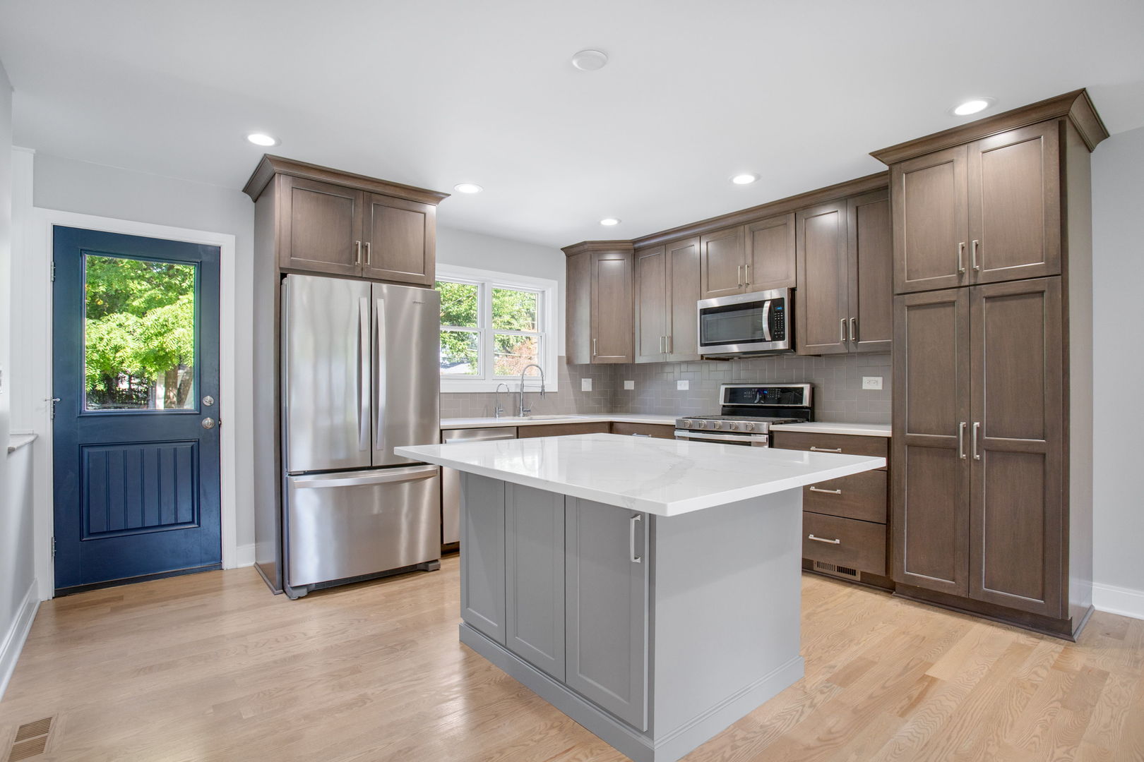 1113 S Gables Boulevard Property Photo 8