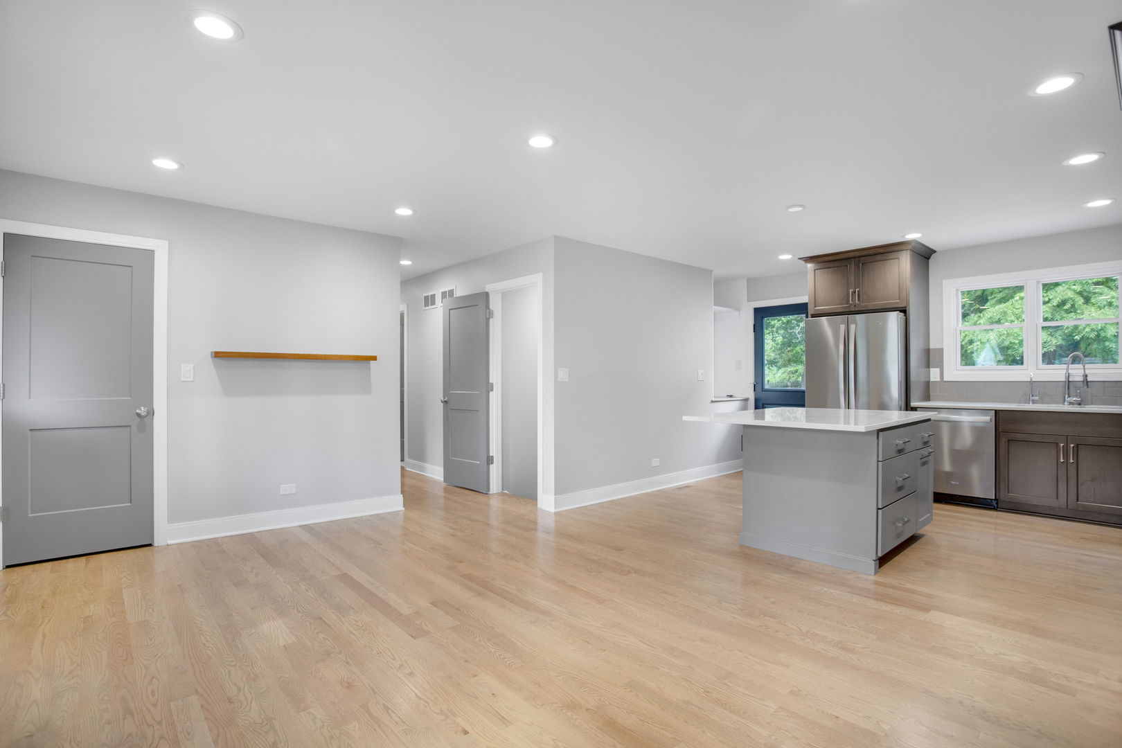 1113 S Gables Boulevard Property Photo 10