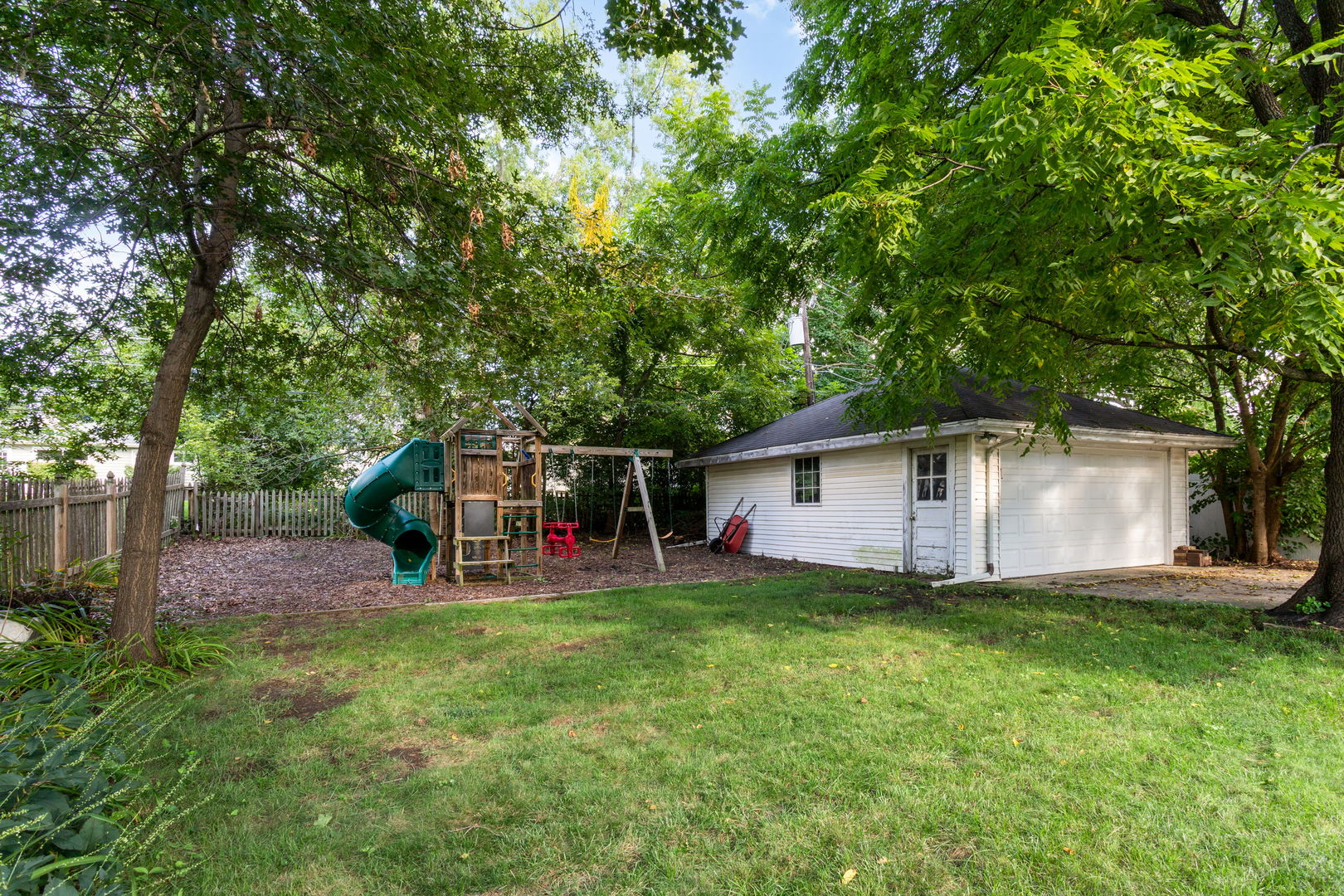 1113 S Gables Boulevard Property Photo 24
