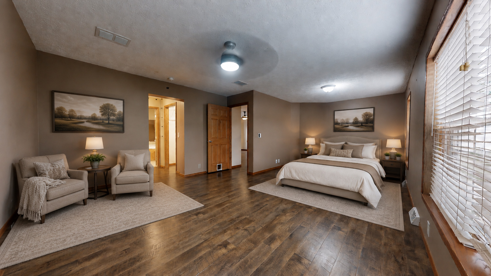 105 N Oak Street Property Photo 7