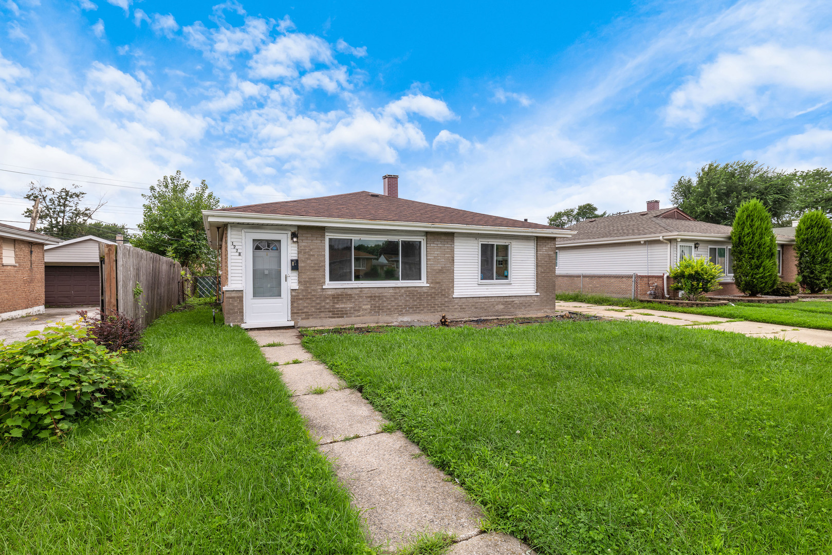1278 Burnham Avenue Property Photo 2