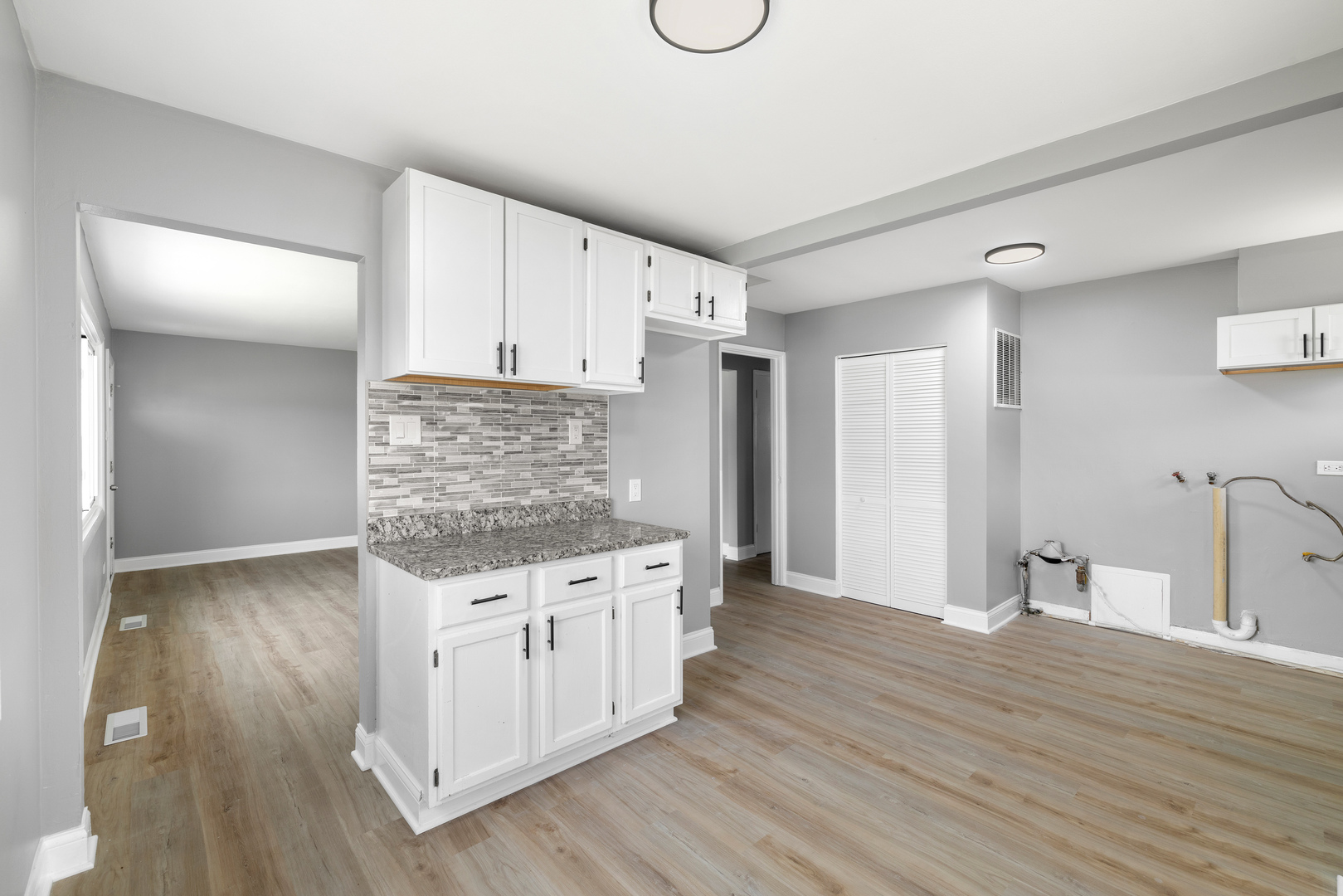 1278 Burnham Avenue Property Photo 8