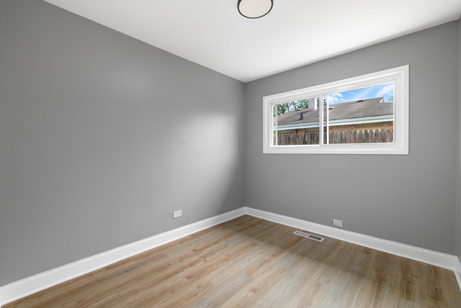 1278 Burnham Avenue Property Photo 19