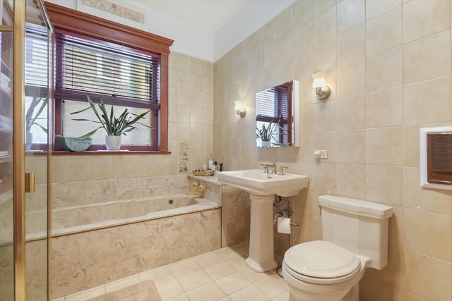 1036 W Garfield Boulevard Property Photo 24