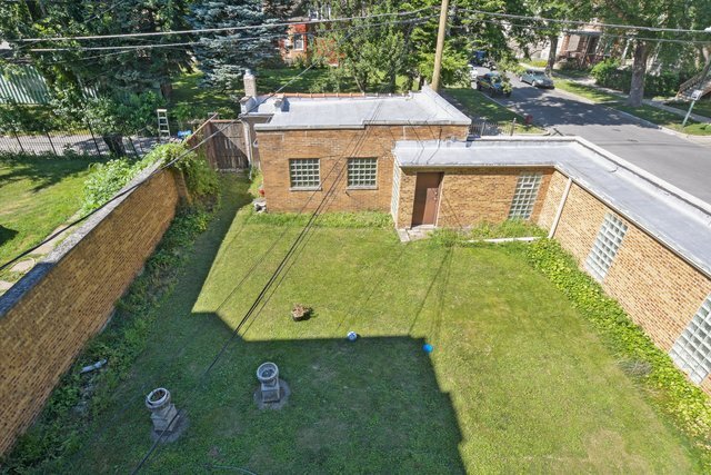 1036 W Garfield Boulevard Property Photo 31