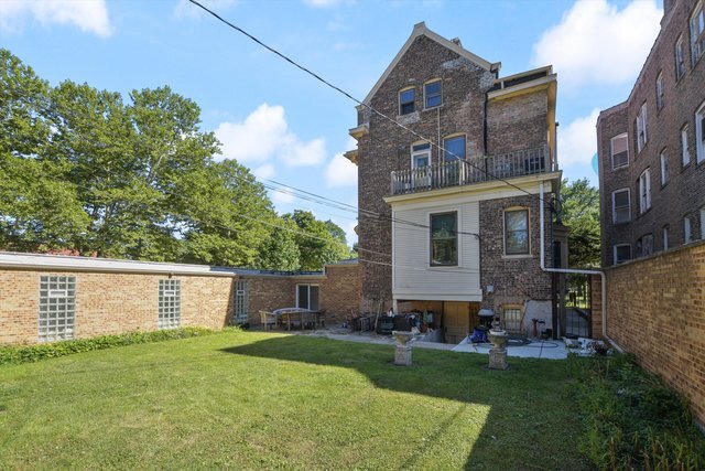 1036 W Garfield Boulevard Property Photo 33