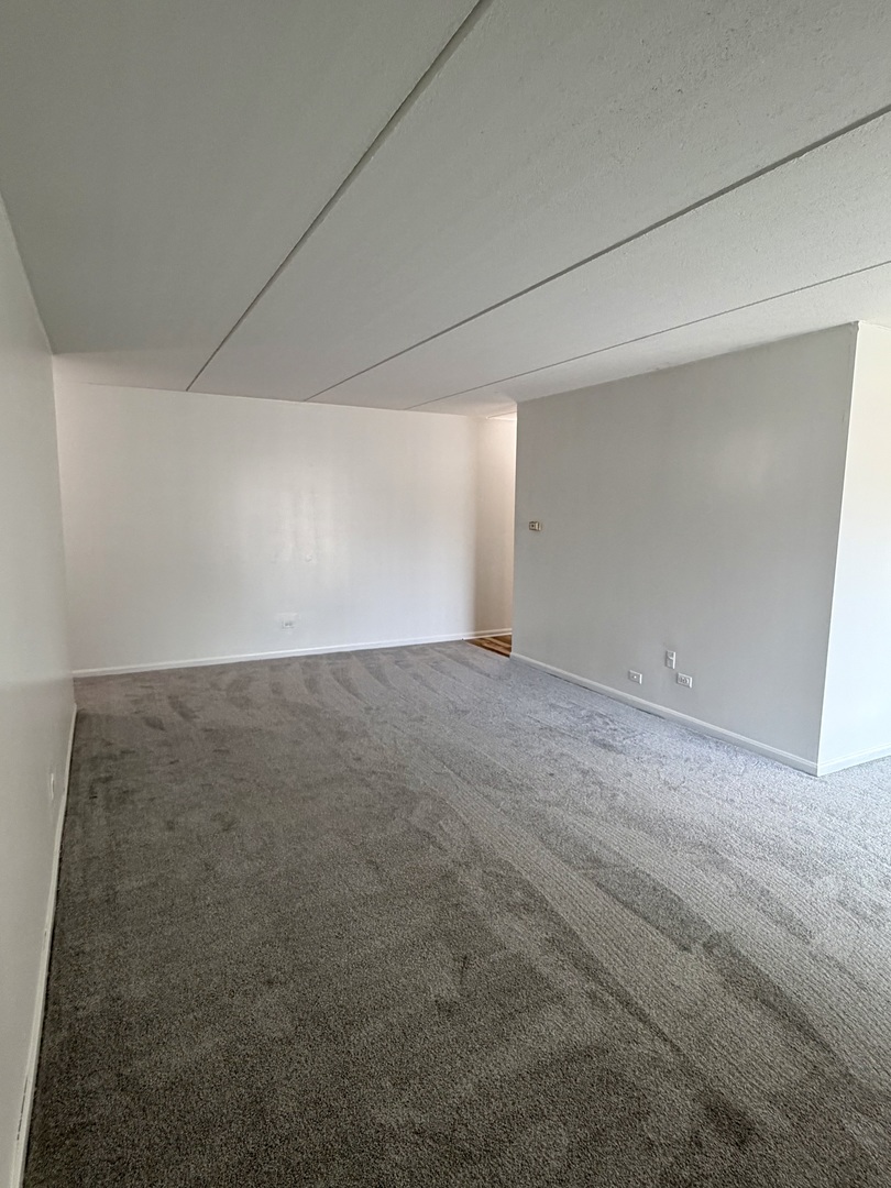 4420 W 111th Street 104 Property Photo 2