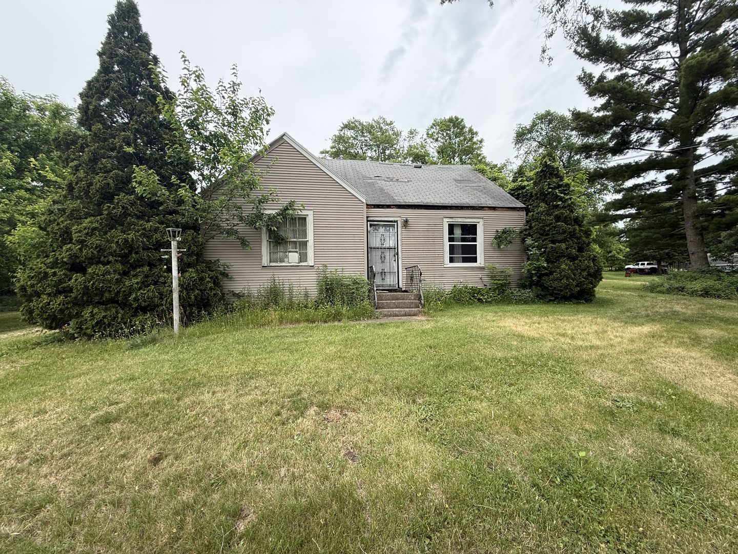 212 Laclede Avenue Property Photo 1