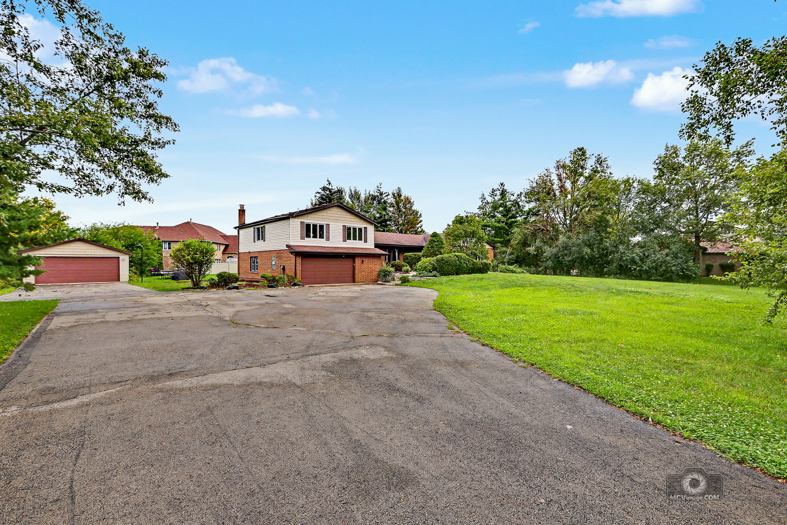 15555 Wolf Road Property Photo 3