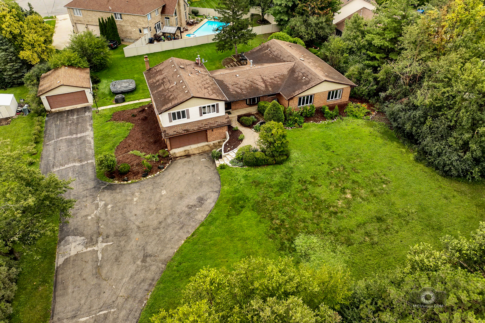 15555 Wolf Road Property Photo 4