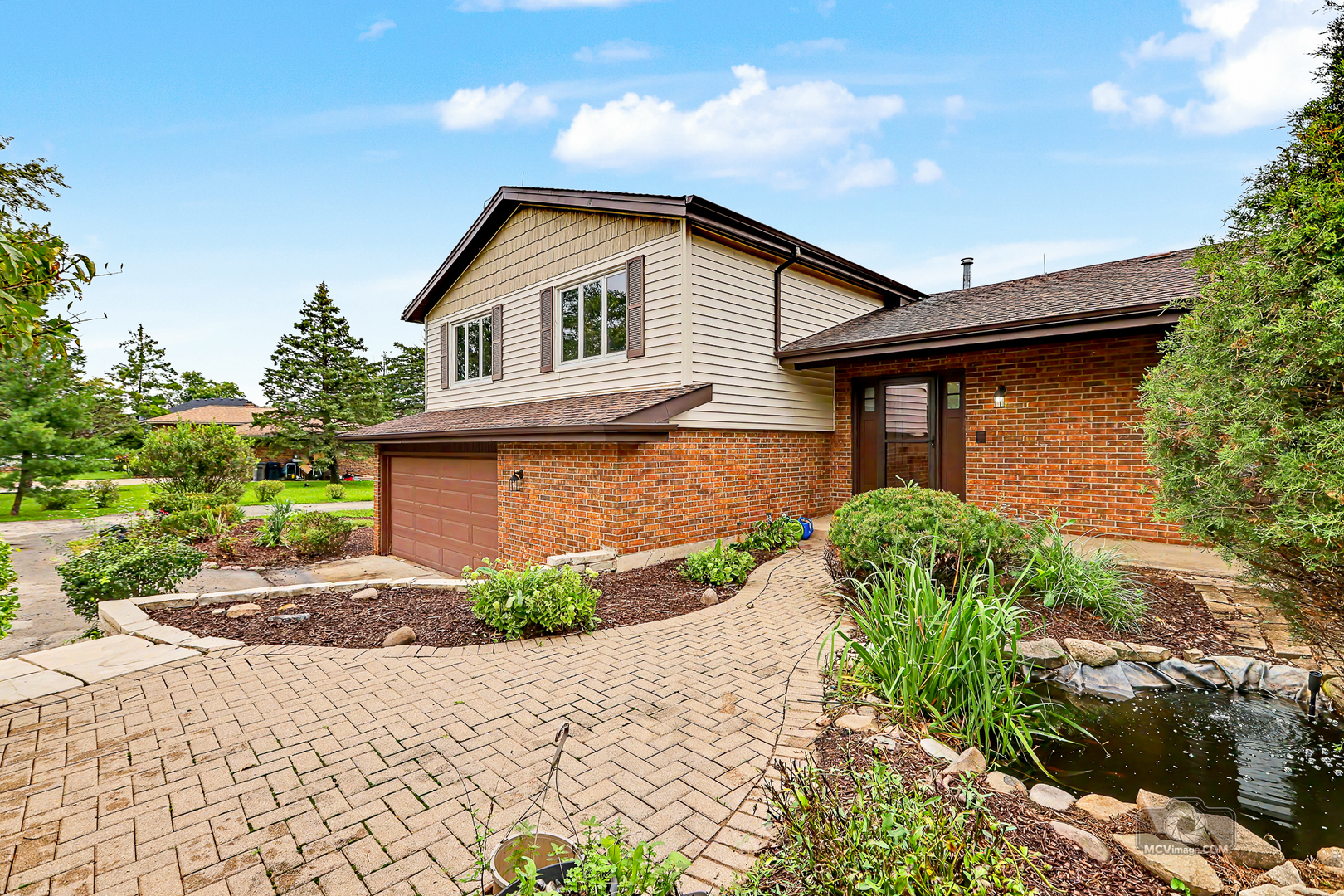 15555 Wolf Road Property Photo 8