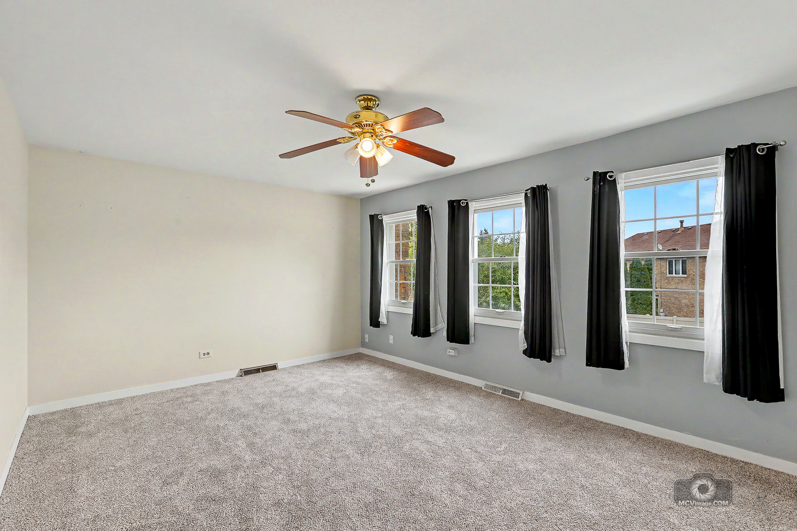 15555 Wolf Road Property Photo 23