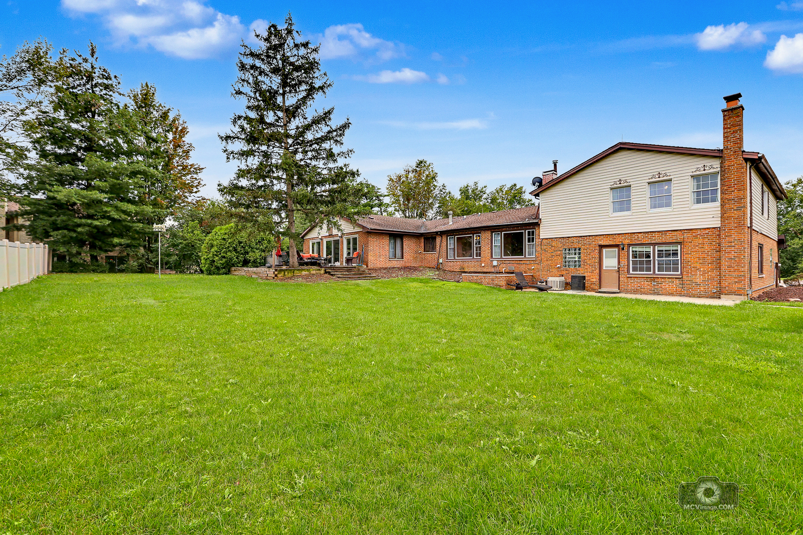 15555 Wolf Road Property Photo 38