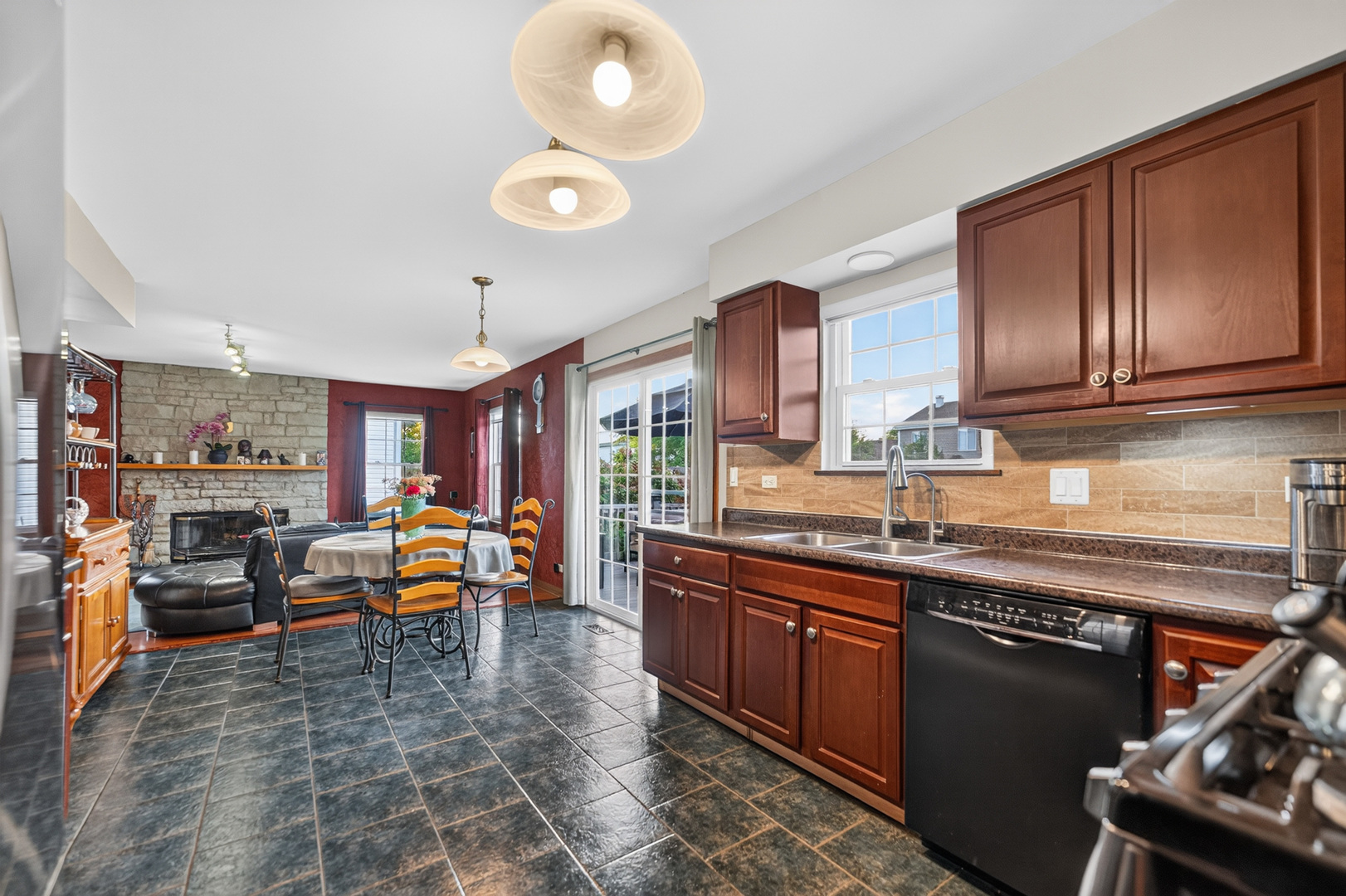 551 Foxford Road Property Photo 7